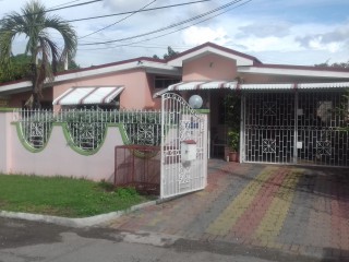 Dunrobin, Kingston / St. Andrew, Jamaica - House for Sale